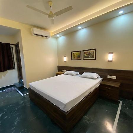 Shivam Hotels Kolkata Luaran gambar