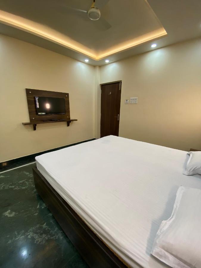 Shivam Hotels Kolkata Luaran gambar