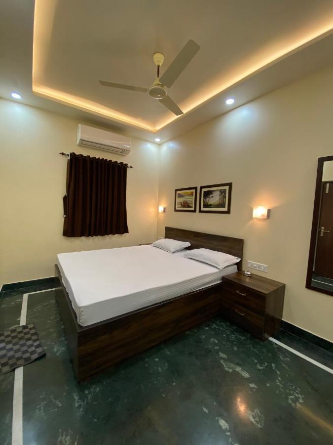 Shivam Hotels Kolkata Luaran gambar