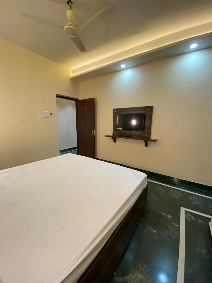 Shivam Hotels Kolkata Luaran gambar