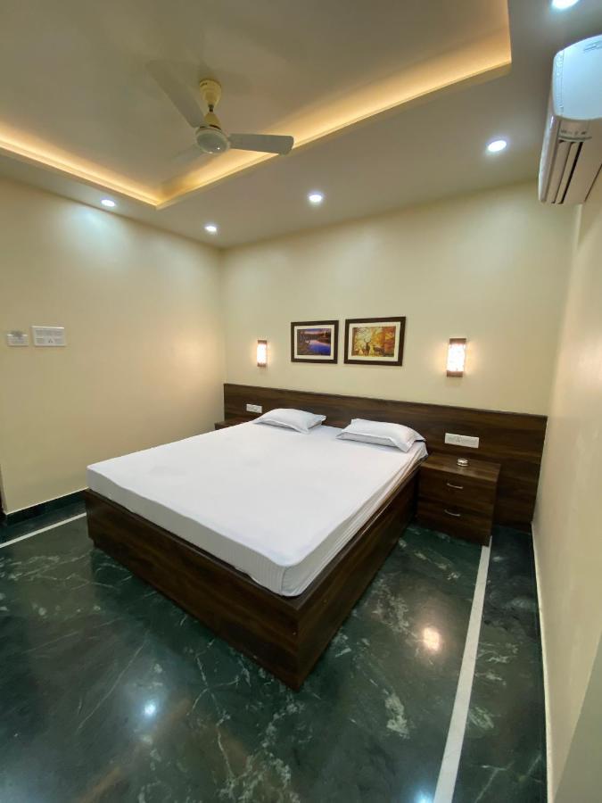 Shivam Hotels Kolkata Luaran gambar