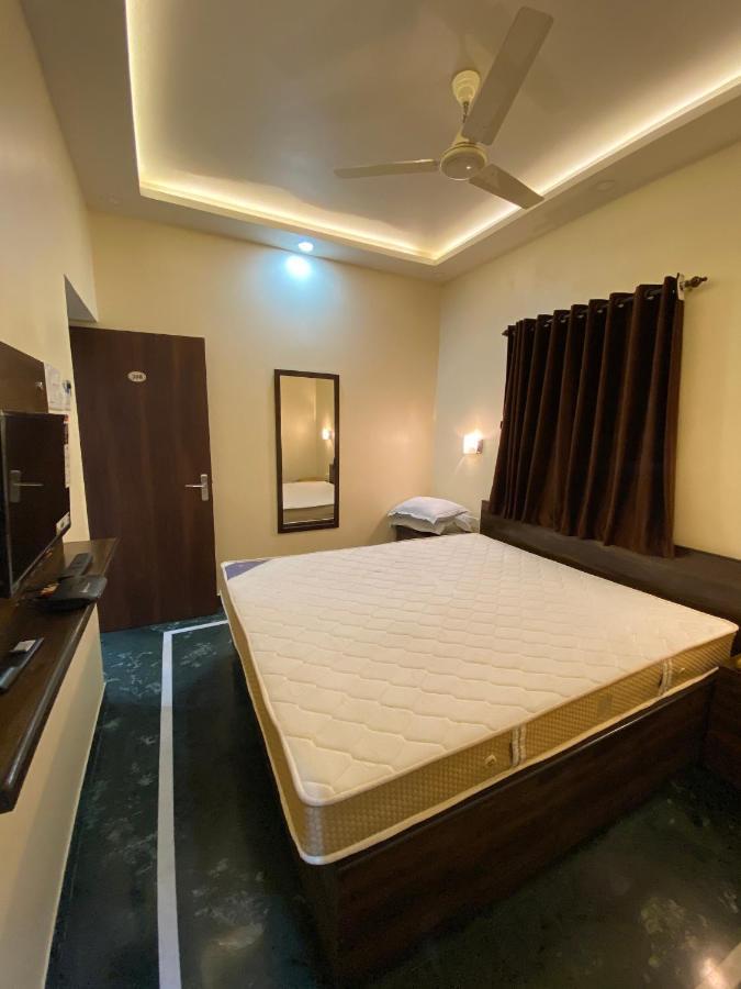 Shivam Hotels Kolkata Luaran gambar
